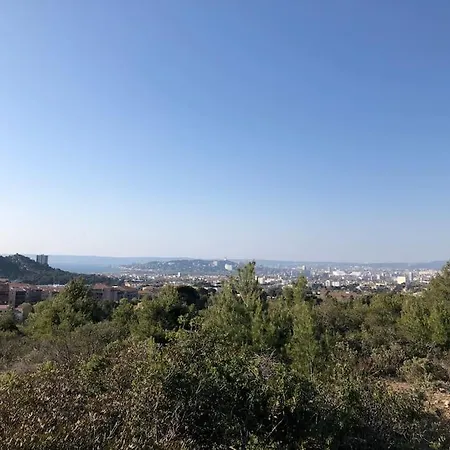 Morgiou Sormiou Marseille T4 Climatise Familial - 3 Chambres - Terrasse Bois - Jardin Privatif - Calanques A Pied - Plages & Velodrome A 10 Min - Ideal Familles & Randonneurs & Grimpeurs - Escalade A 5 Min - Marseille Sud Exterior foto