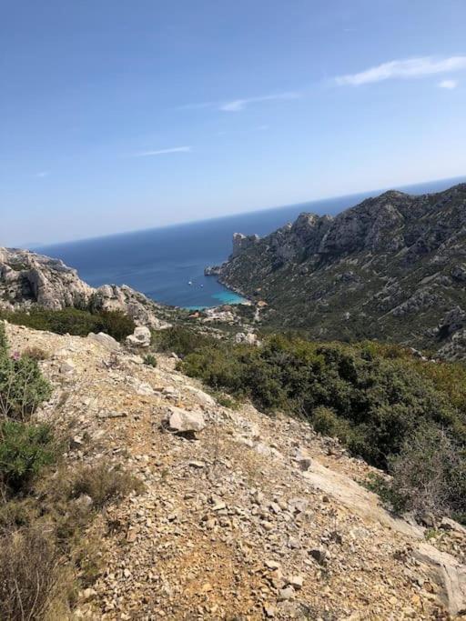 Morgiou Sormiou T4 Climatise Familial - 3 - Terrasse Bois - Jardin Privatif - Calanques A Pied - Plages & Velodrome A 10 Min - Ideal Familles & Randonneurs & Grimpeurs - Escalade A 5 Min - Sud *